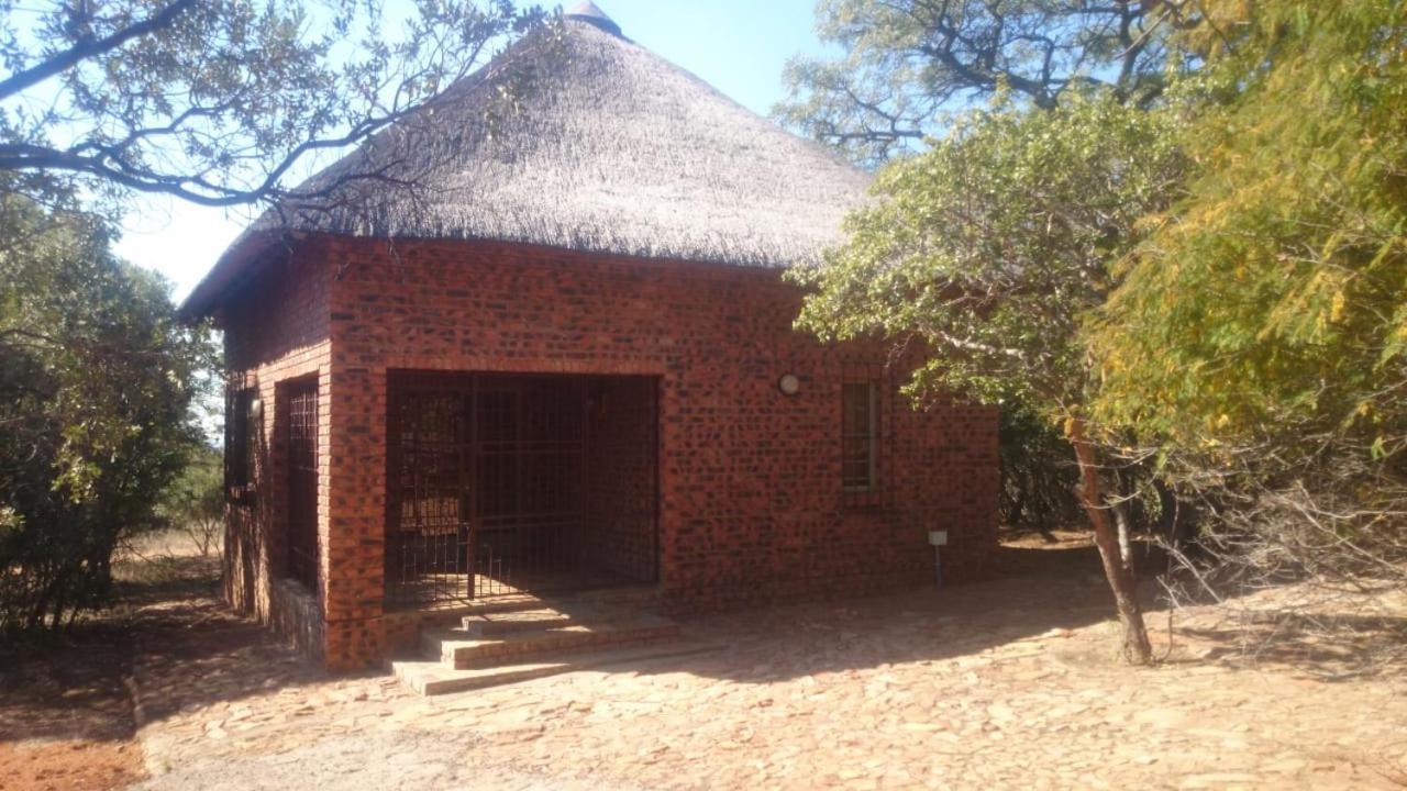 Montanique Lodge Buffelspoort Eksteriør billede